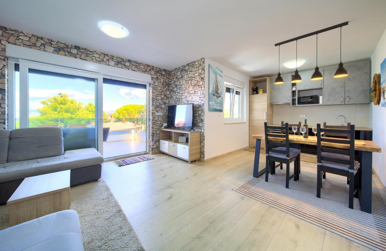 Apartments Nadica Deluxe Malinska Zewnętrze zdjęcie