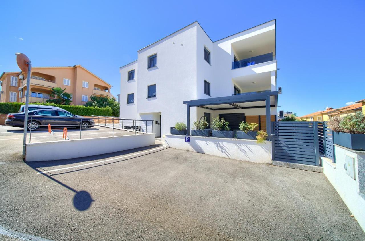 Apartments Nadica Deluxe Malinska Zewnętrze zdjęcie