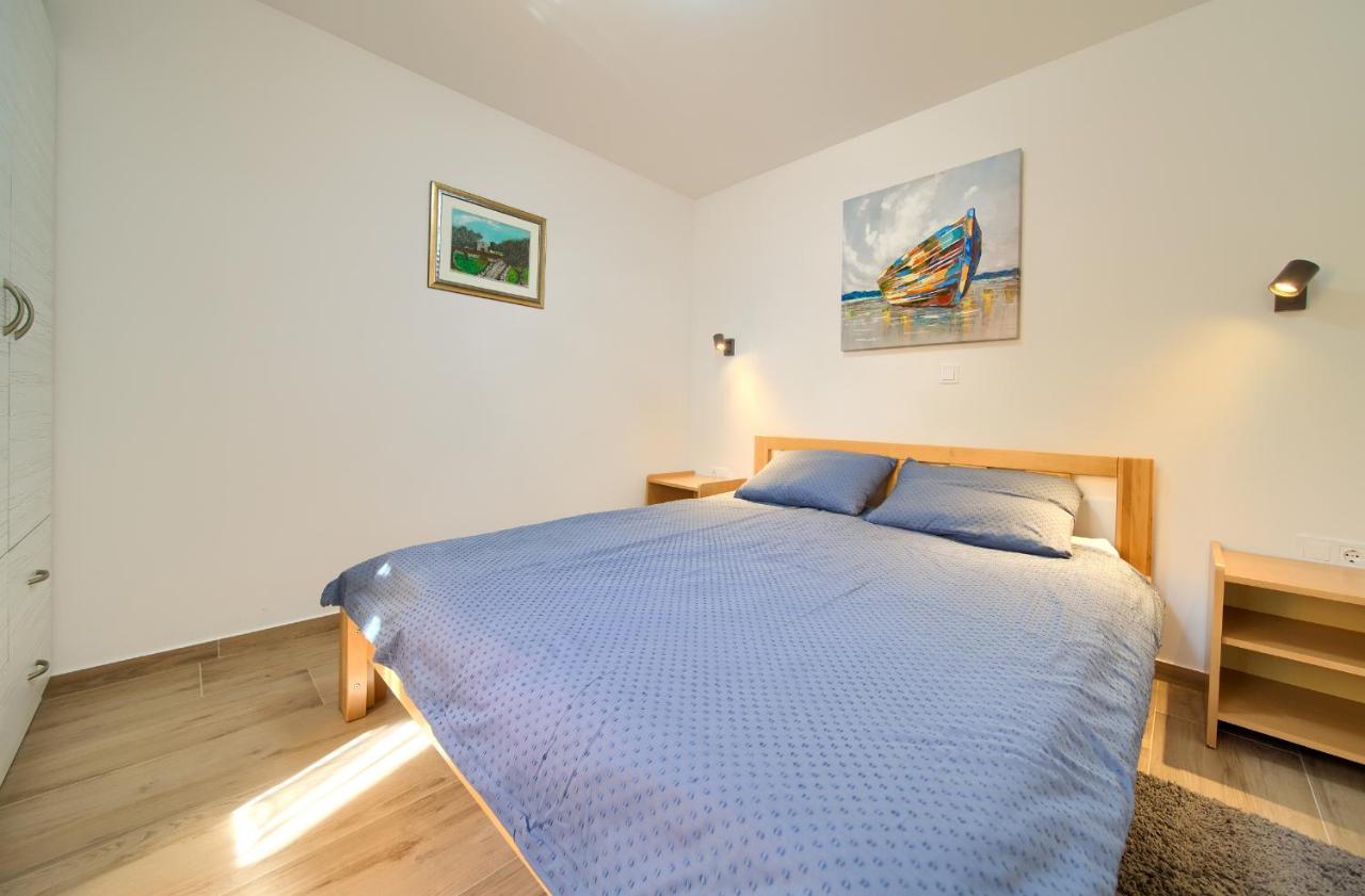 Apartments Nadica Deluxe Malinska Zewnętrze zdjęcie