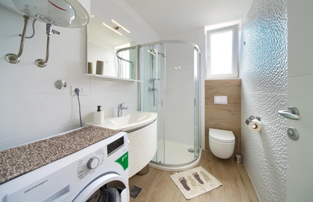 Apartments Nadica Deluxe Malinska Zewnętrze zdjęcie