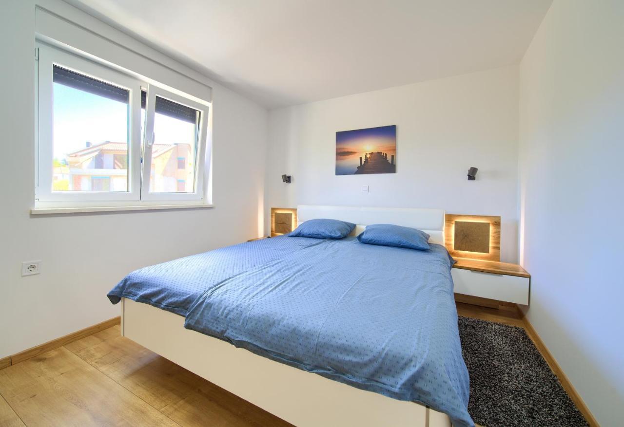 Apartments Nadica Deluxe Malinska Zewnętrze zdjęcie