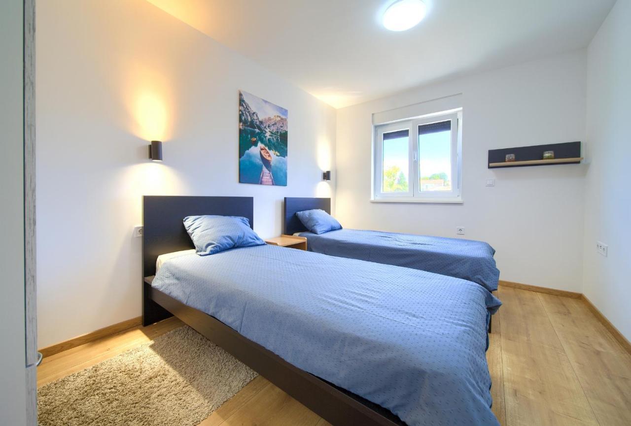 Apartments Nadica Deluxe Malinska Zewnętrze zdjęcie