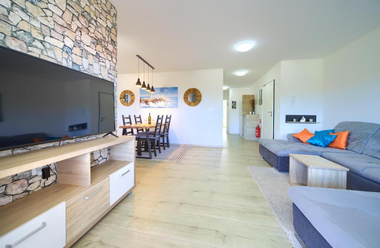Apartments Nadica Deluxe Malinska Zewnętrze zdjęcie